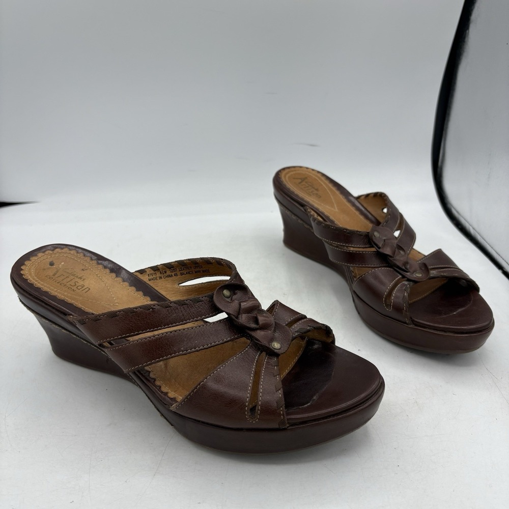 Clarks Artisan Sandals Womens Size 8.5 M Leather Wedge Mule Slip on Strappy Br